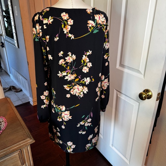 Honey Punch Dark Floral Long Sleeve Dress - Picture 4 of 7